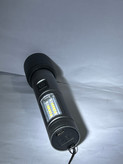 چراغ قوه اورجینال برند زینگارو کد Km-286 زوم دار همراه یک عدد شارژر فندکی اشانتیون