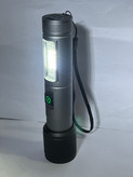 چراغ قوه اورجینال برند زینگارو کد Km-286 زوم دار همراه یک عدد شارژر فندکی اشانتیون